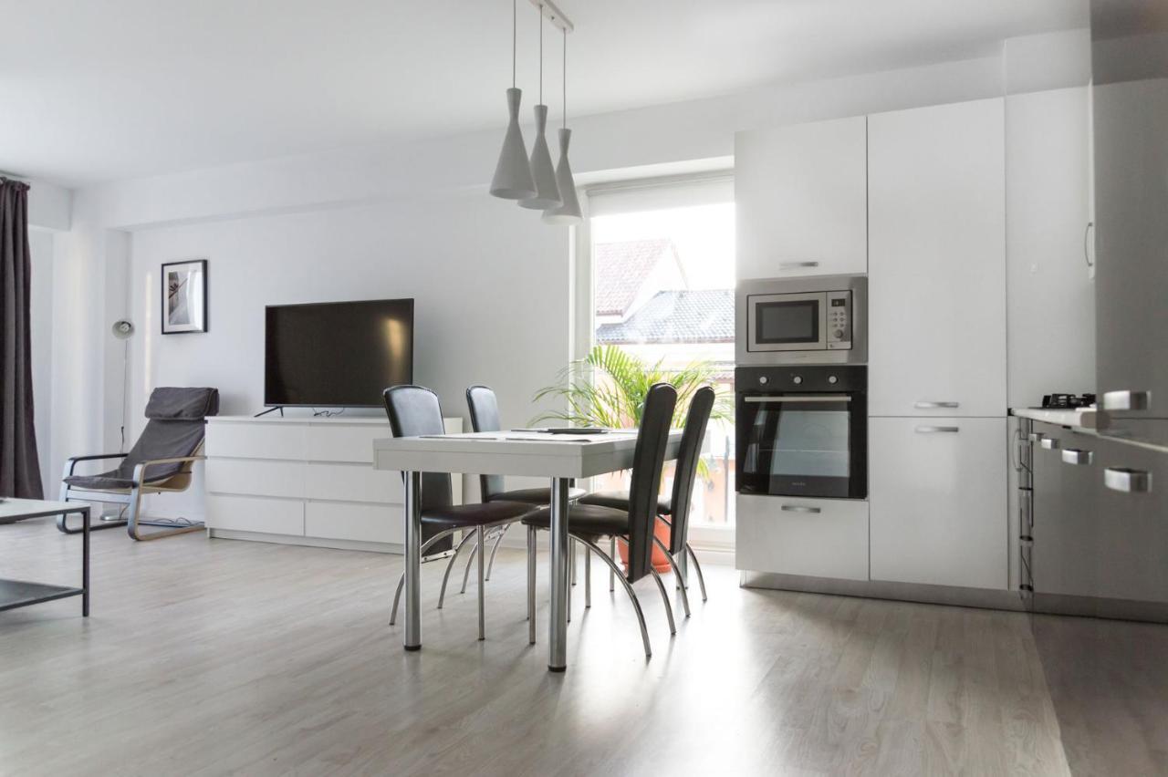 Airport Residence - Apartment Across From Otopeni Airport Eksteriør bilde